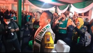 Polrestabes Surabaya Adakan Happy Univesary Persebaya Surabaya Yang Ke 95 Tahun