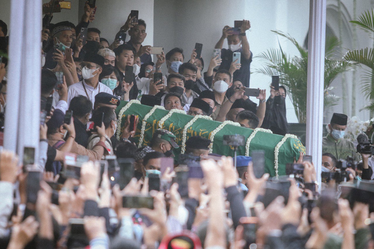 Jutaan Doa Mengantar Kepergian Eril