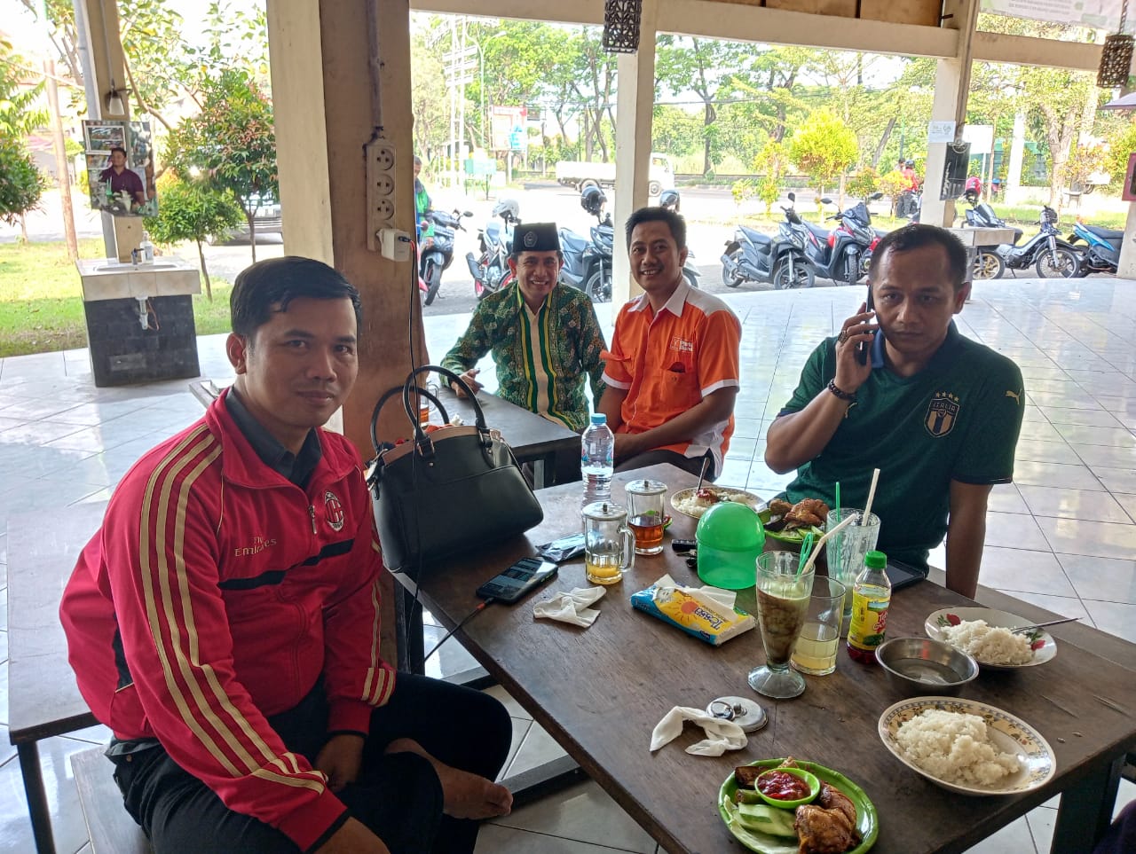 Gus Ham Cabup  Pasuruan Silaturahmi Dengan Partai Buruh