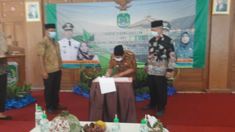 Sertijab dan Pisah Kenal Camat Grati Kabupaten Pasuruan Tetap Mematuhi Prokes