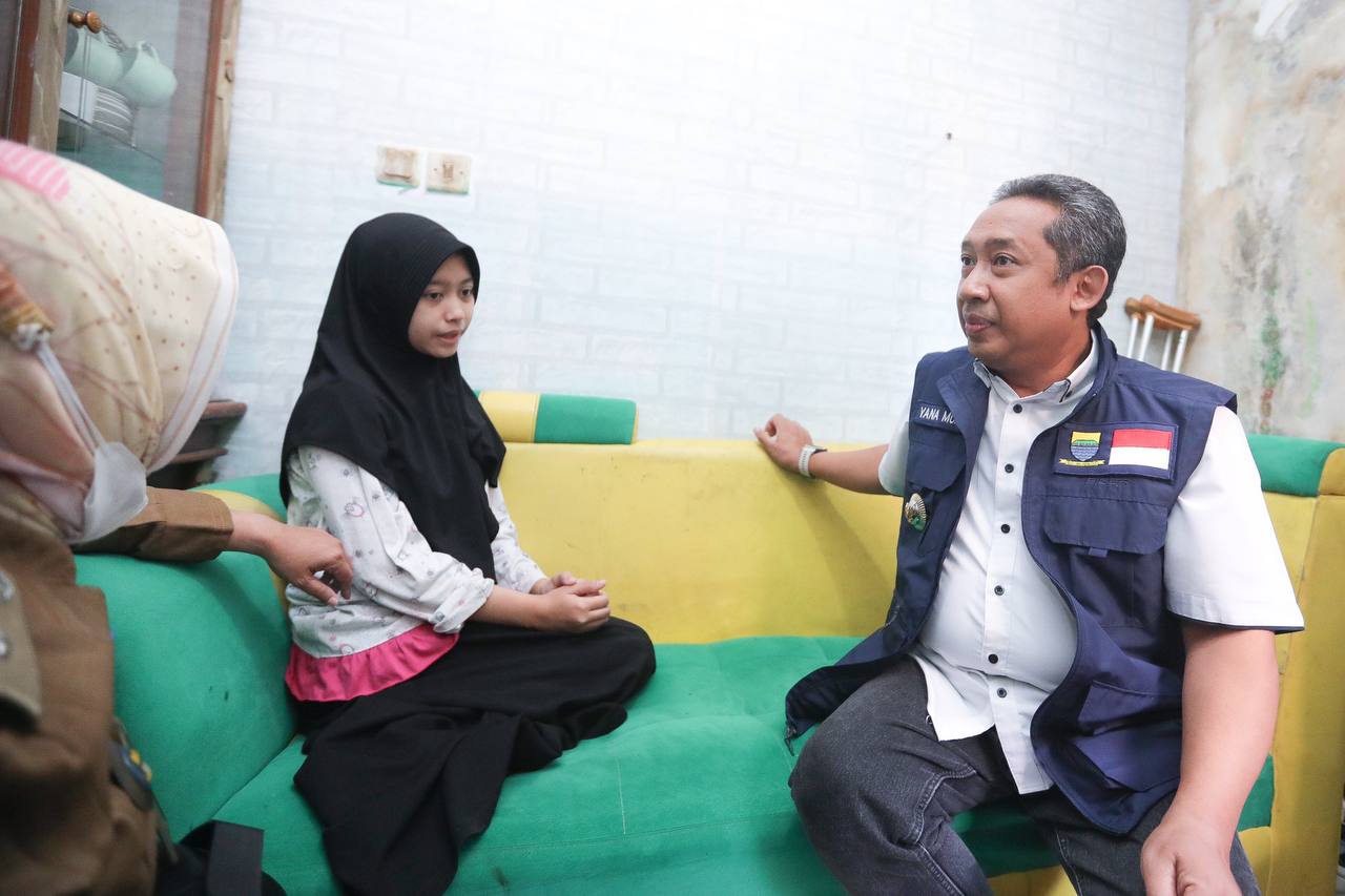 Yana Beri motivasi dan Bantuan ke Remaja Amputasi
