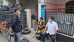 Mapolsek Kenjeran Bantu Laporan Miswati Perihal Rumahnya Disegel