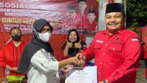 Berjuang Bersama Lahirkan Generasi Emas, PDIP Sosialisasikan PIP di Dukuh Pakis dan Simokerto