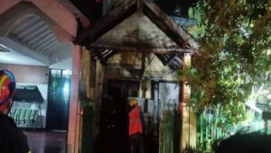 Hanya Karena Korsleting Listrik, 4 Kamar Hangus