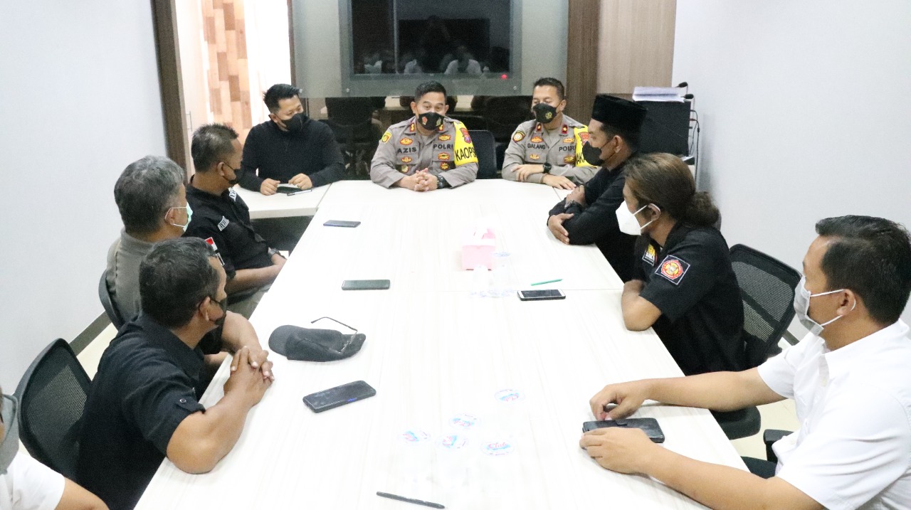 Jaga Kondusifitas, Kapolres Gresik Silaturahmi Dengan Perguruan Silat