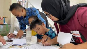 Ratusan Anak Ikuti Sunatan Massal dalam Rangka Peringatan  HUT Kota Bandung