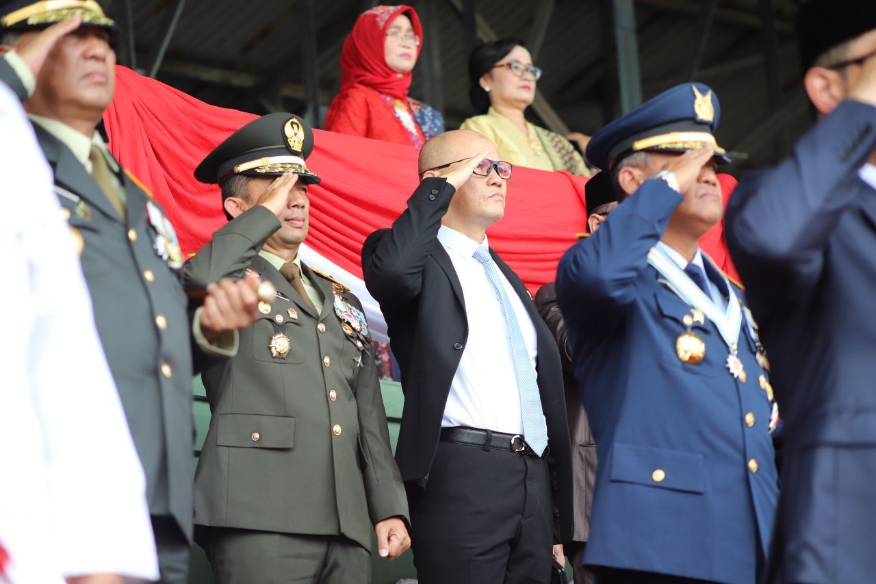 Hadiri Peringati HUT Ke-77 TNI, Edwin Senjaya: Pilar Bangsa yang Semakin Dicintai Rakyat