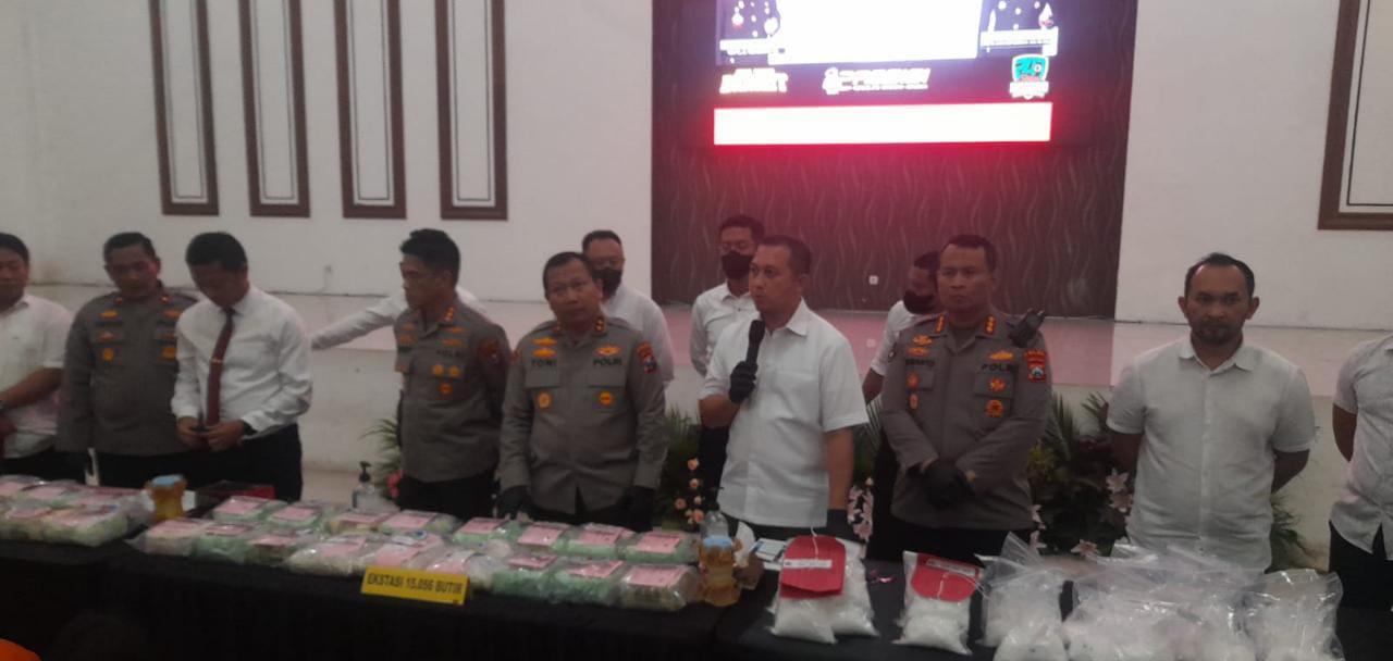 Satresnarkoba Polrestabes Surabaya, Gulung Jaringan International Sabu-Sabu dan Pil Extasi