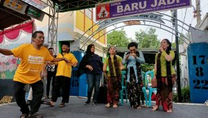 Ludruk Baru Jadi Hidupkan Sejarah Sedekah Bumi di Manukan Wetan