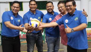 Polres Gresik Buka Kejurprov Bola Voli Indoor Junior di Gor Tri Dharma Petrokimia Gresik 