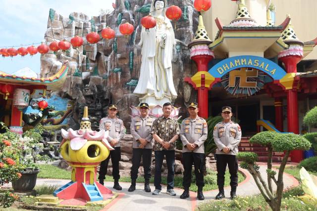 Cek Kesiapan Pengamanan Jelang Imlek 2572, Polisi Kunjungi Sejumlah Vihara