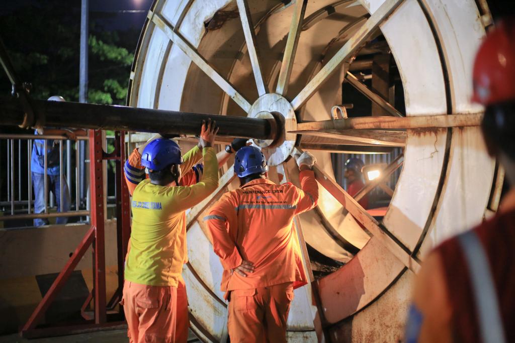 PLN Bekerja Keras Tingkatkan Keandalan Listrik Madura, Layanan ke Pelanggan Kini Pulih 100 Persen