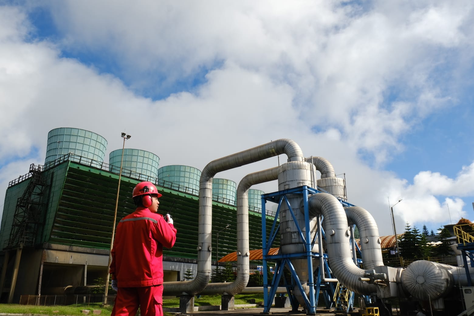 Konsisten Dorong Transisi Energi, PLN Raih Penghargaan Internasional The Best Green Loan