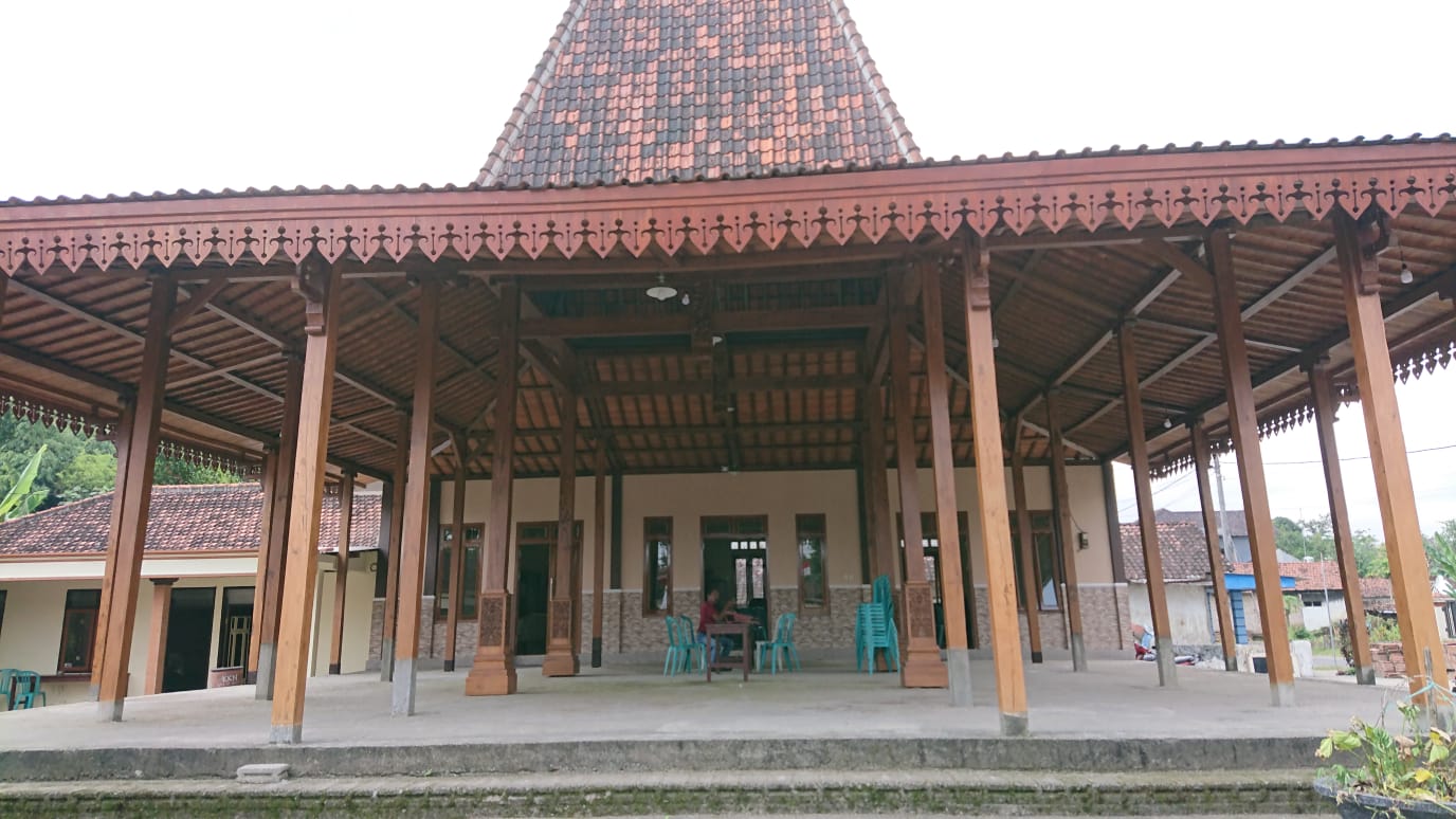 LSM BERANTASS Apresiasi Pembangunan Balai Desa Sambirobyong, Semoga Pelayanan Bisa Lebih Baik Lagi