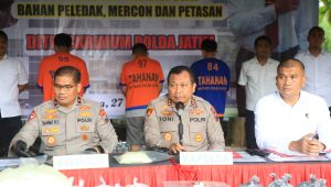 Polda Jatim Berhasil Amankan Penjual Bahan Peledak Petasan Seberat 231 Kilogram