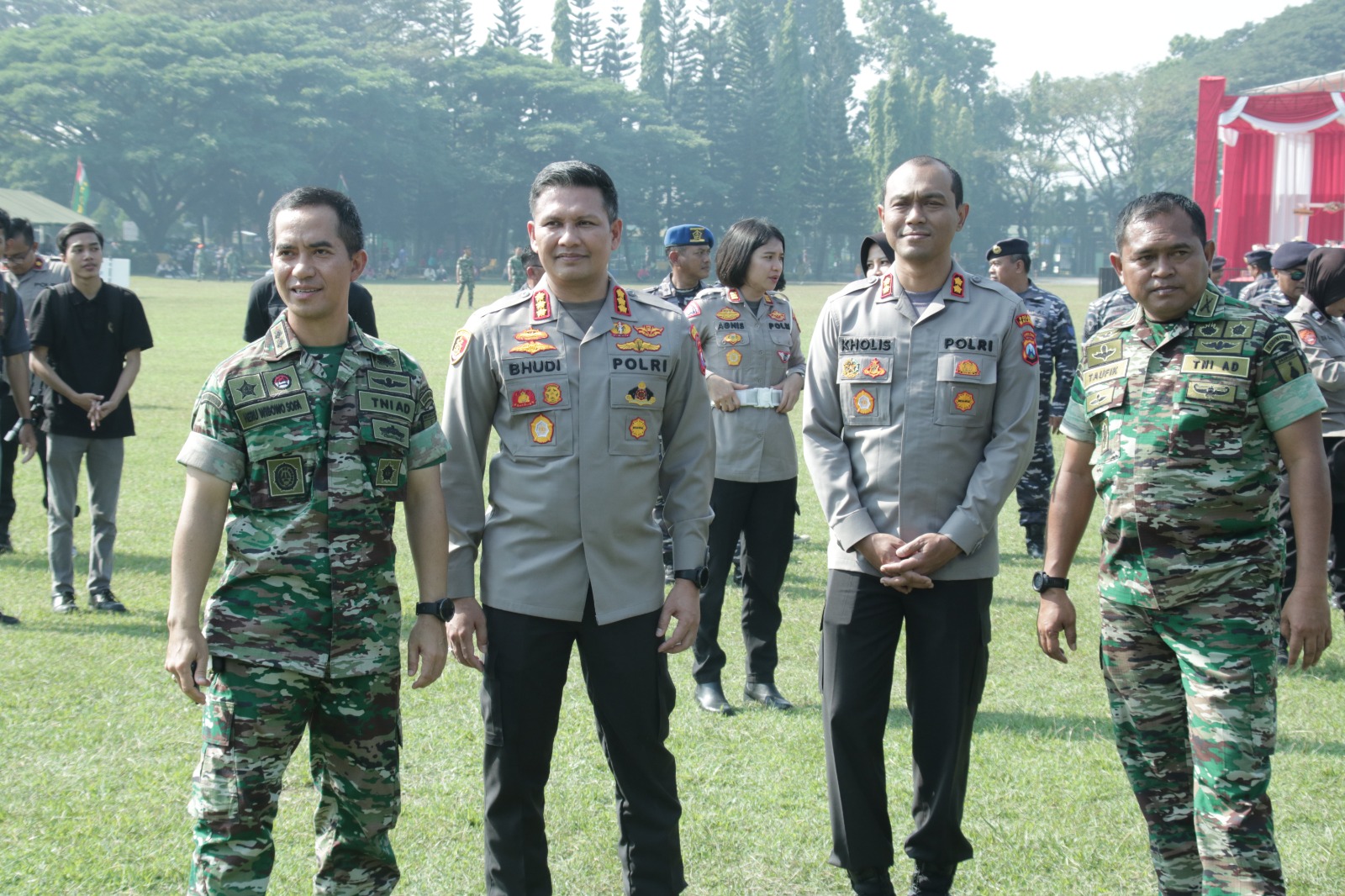 Sinergitas TNI-POLRI, Ribuan Prajurit Padati Lapangan Rampal Kota Malang