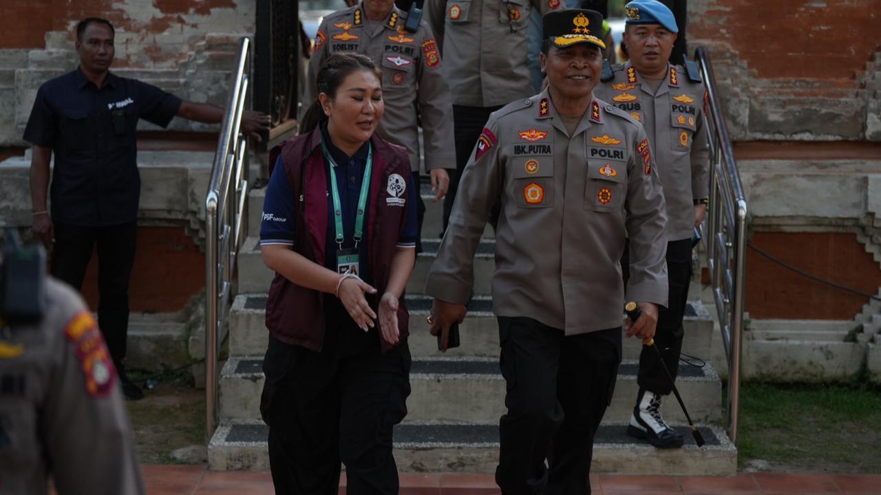 Pastikan Keamanan Event IYC 2023 dan BRI Liga 1, Kapolda Bali Cek Pengamanan Stadion Ngurah Rai dan Stadion Dipta