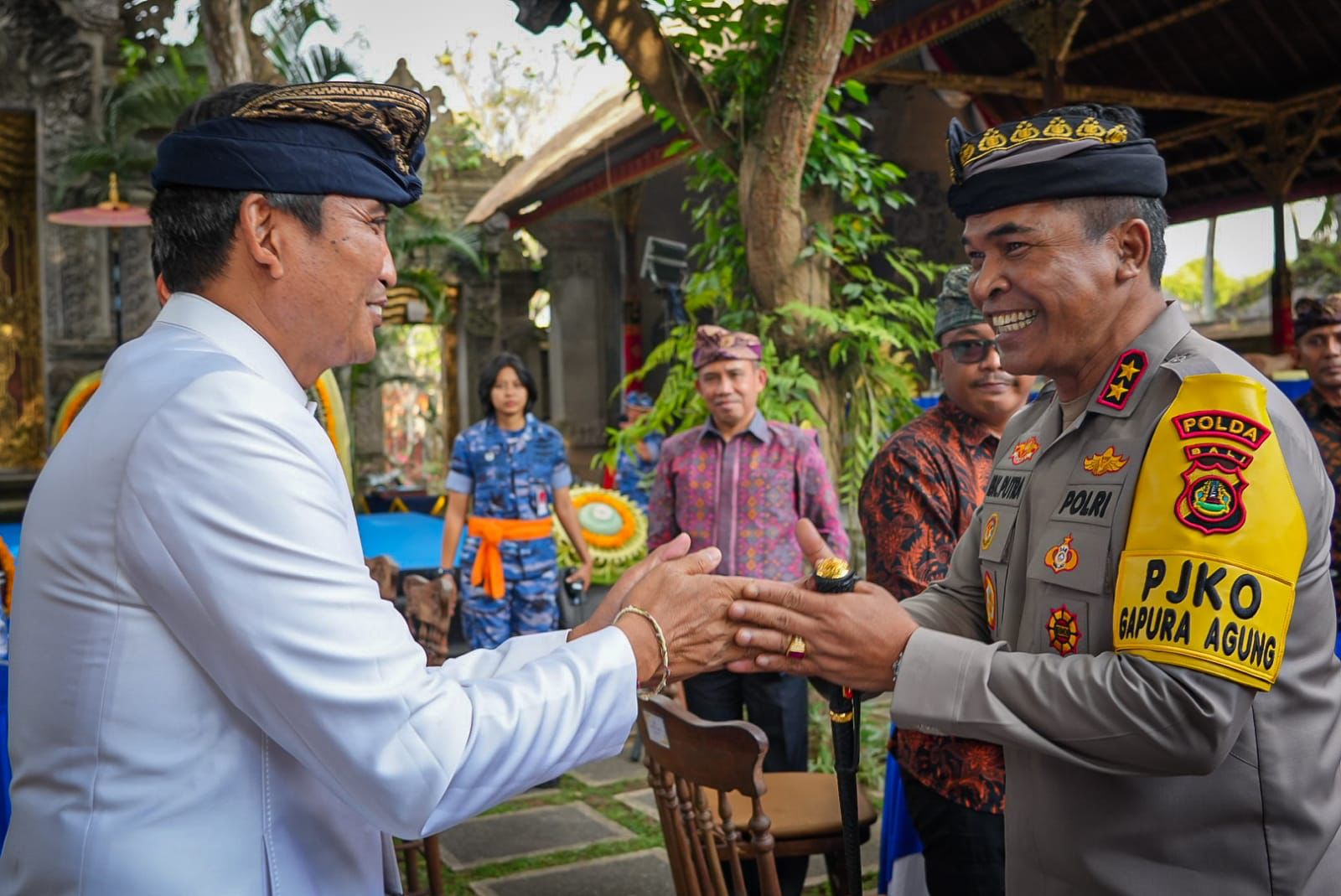 Kapolda Bali Hadiri Prosesi Penganugrahan Gelar Kehormatan Kepada KSAU