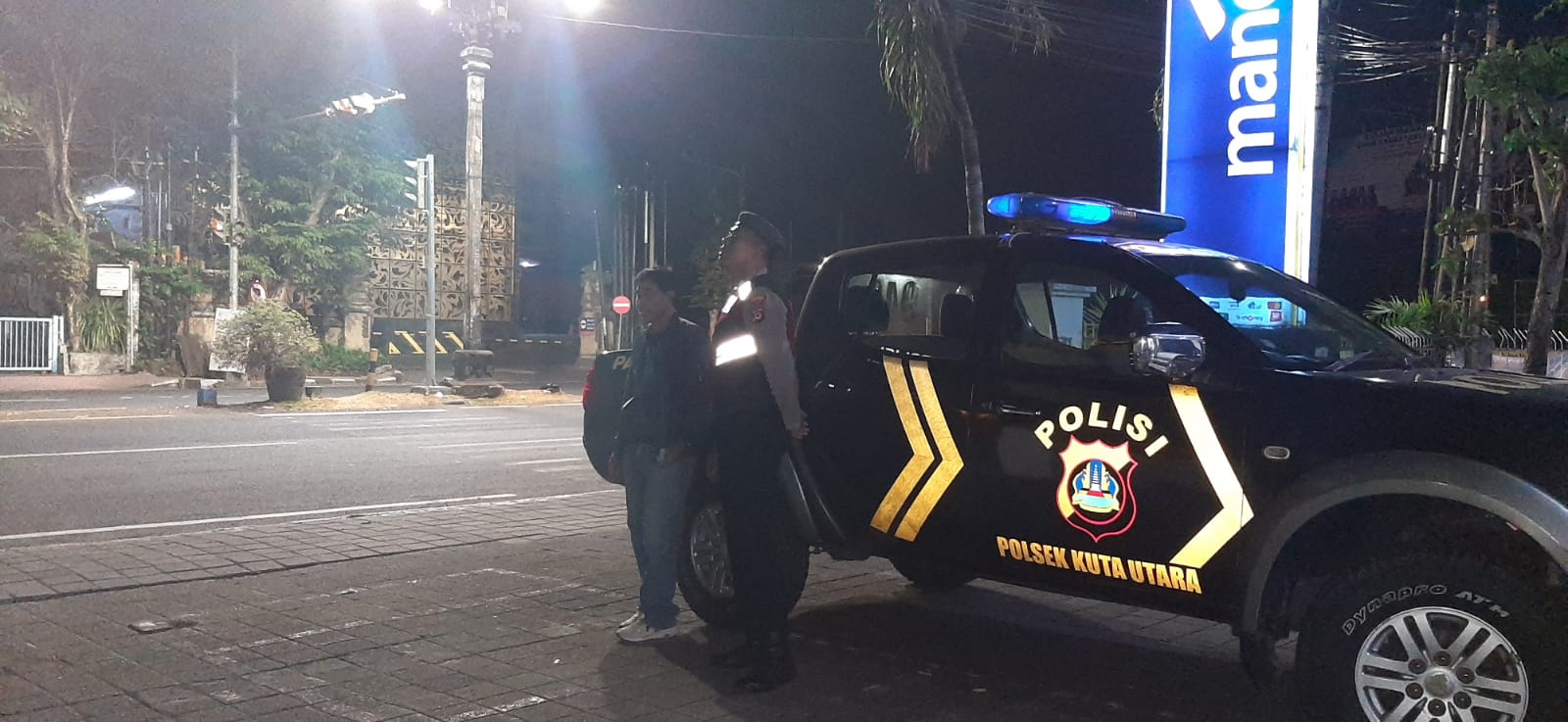 Antisipasi Kejahatan Samapta Polsek Kuta Utara Patroli Blue Light sambangi Kawasan Obyek Vital