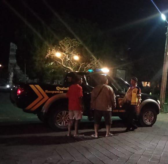 Ciptakan Kamtibmas Polsek Mengwi Tingkatkan Patroli Biru