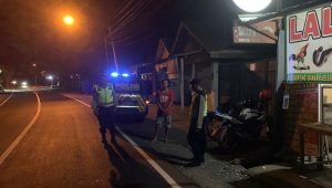 Cegah Aksi Kriminal, Polsek Abiansemal Intensifkan Blue Light Patrol
