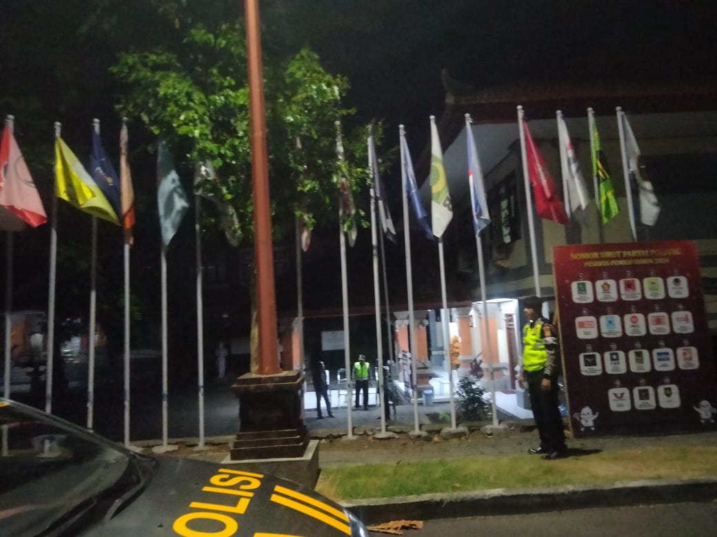 Blue Light Patrol Sat Samapta Sambangi Kantor KPU Badung 