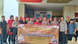 Jalin Kedekatan Bersama Karyawan Resto Cepat Saji, Polsek Denbar Gelar Jumat Curhat