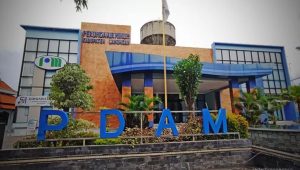 PDAM Lamongan Menjual Air Tidak Layak Minum, Pelanggannya Akan Melakukan Gugatan