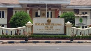 Dinilai Tidak Profesional dan Arogan Dalam Memimpin Sidang, Publik Meminta Kepala PN Bangil Periksa Ketua Oknum Majelis Hakim