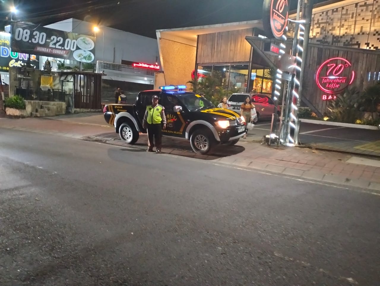 Polsek Kutsel Rutin Laksanakan Blue Light Patrol Wujudkan Kamtibmas Kondusif