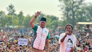 Mas Dion Calon Bupati Pasuruan Gelar Jalan Bahagia Bagi-Bagi Doorprize 