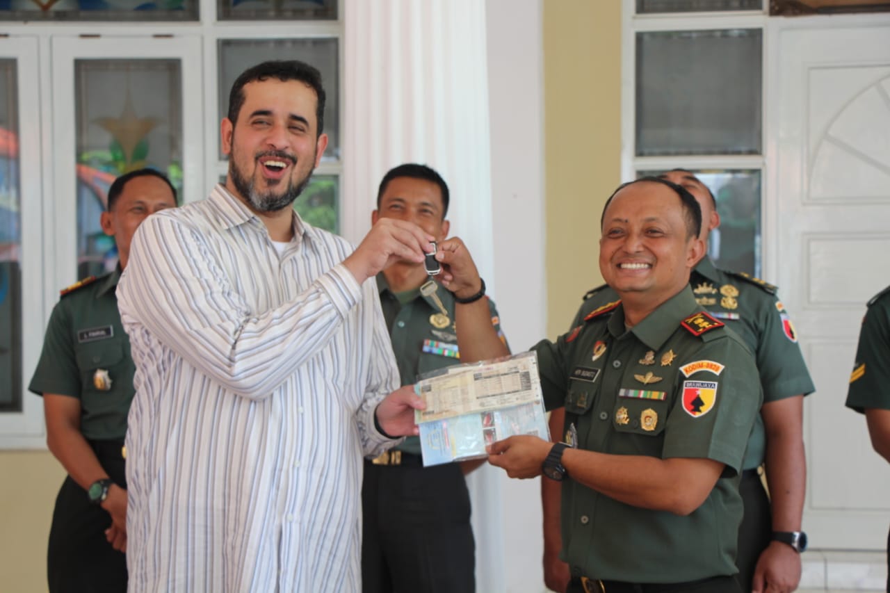 Kodim 0820/Probolinggo Terima Bantuan Alat Transportasi Dari Pemkot Probolinggo