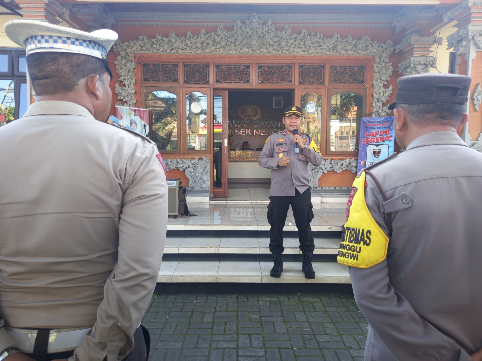 Tak Bosan-bosan Kapolsek Mengwi Ingatkan Netralitas Anggota Polri Pada Pemilu 2024