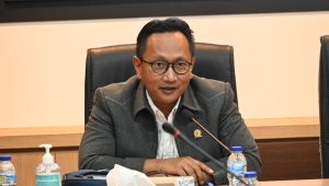 Komisi I DPRD Jabar Dr. Bedi Budiman, S.Ip., Menghadiri Acara Pemberian Penghargaan Kepada Ulama di Jabar