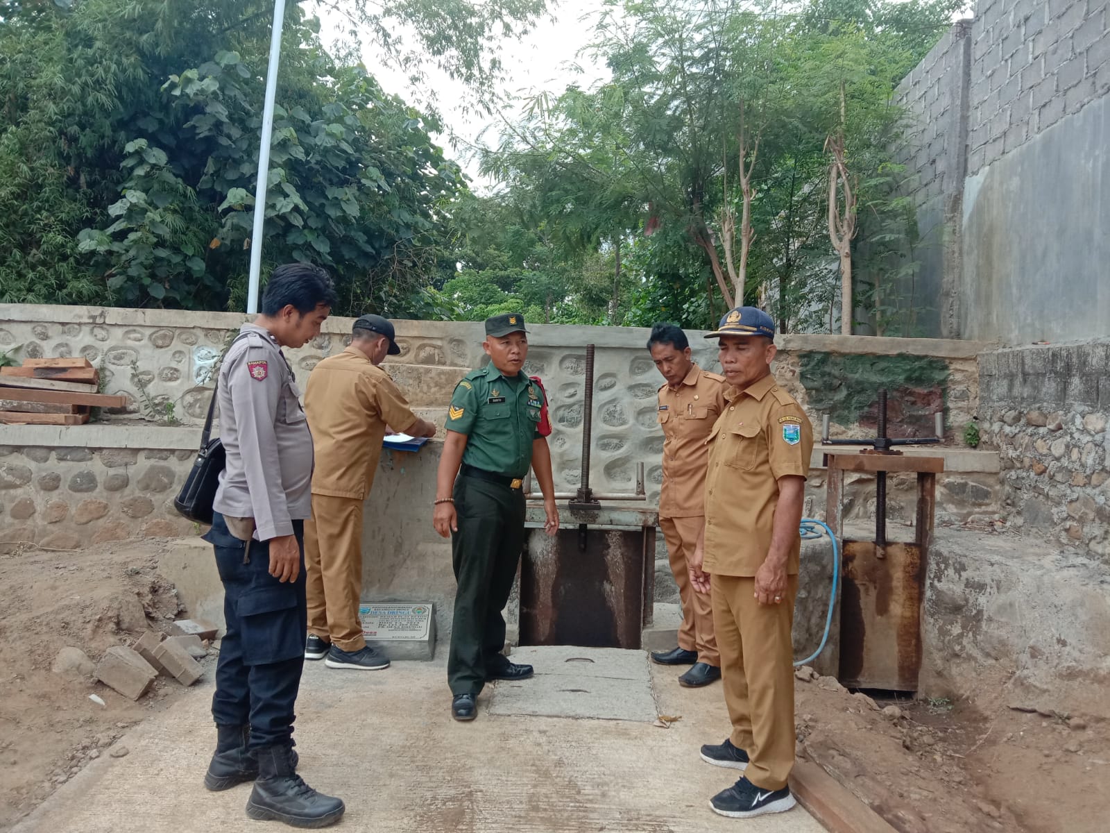 Koramil Dringu Monev Pengunaan ADD dan DD Desa Binaan