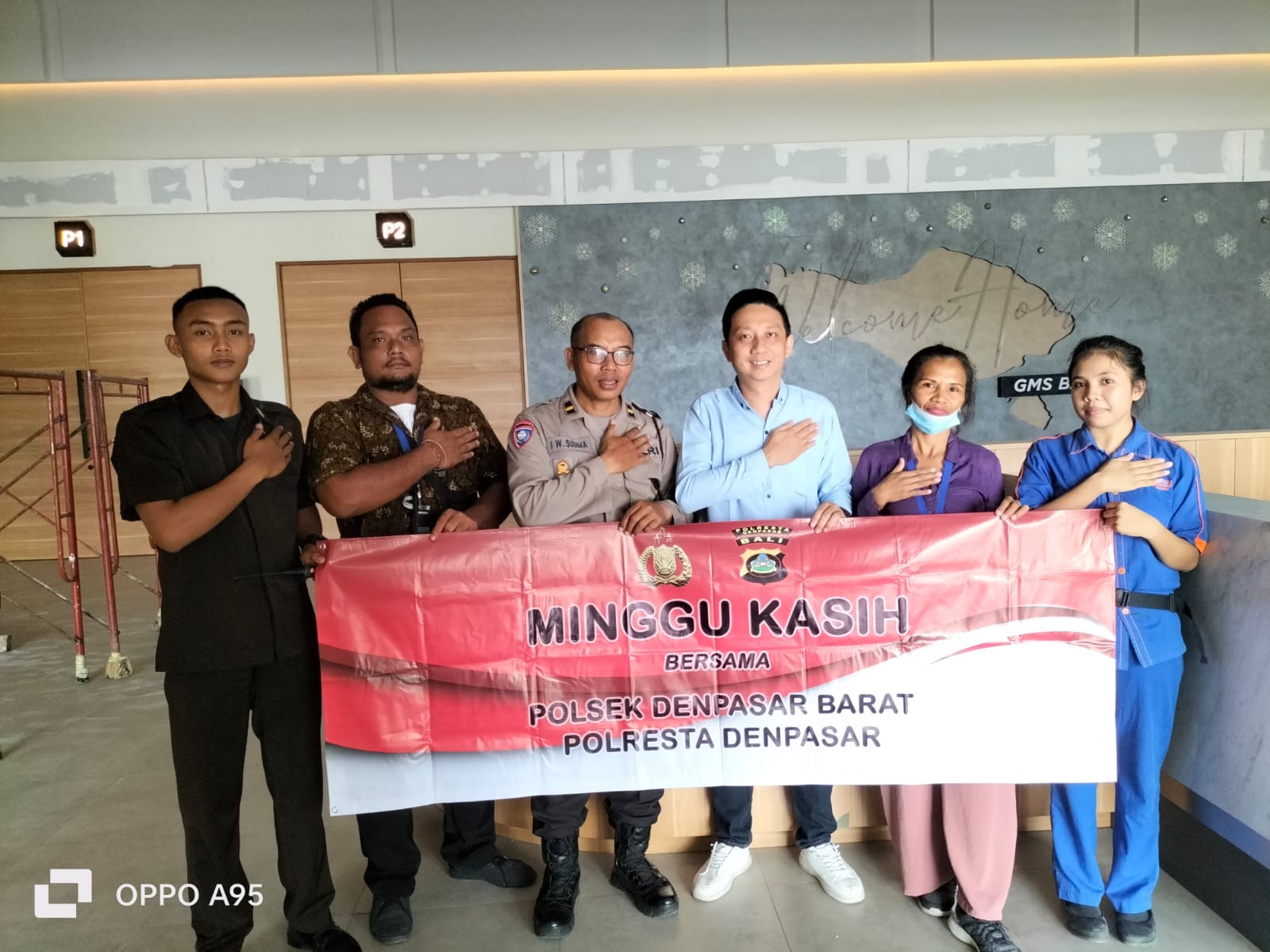 Polsek Kuta selatan Gelar Minggu Kasih di warung Bakso Sri Rezeki (Bakso Beranak)