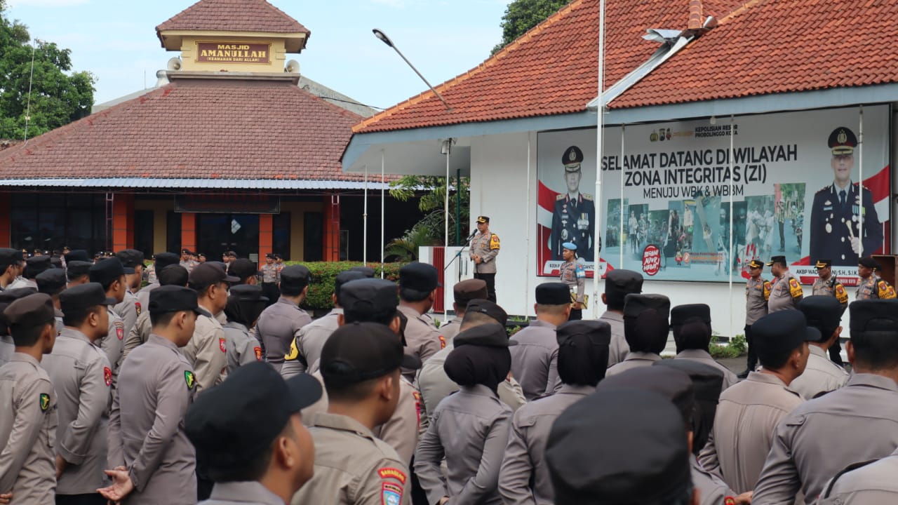 Menjelang Hari Pemungutan Suara Pemilu 2024, Polres Probolinggo Kota Gelar Apel Kesiapan Personil Pengamanan TPS