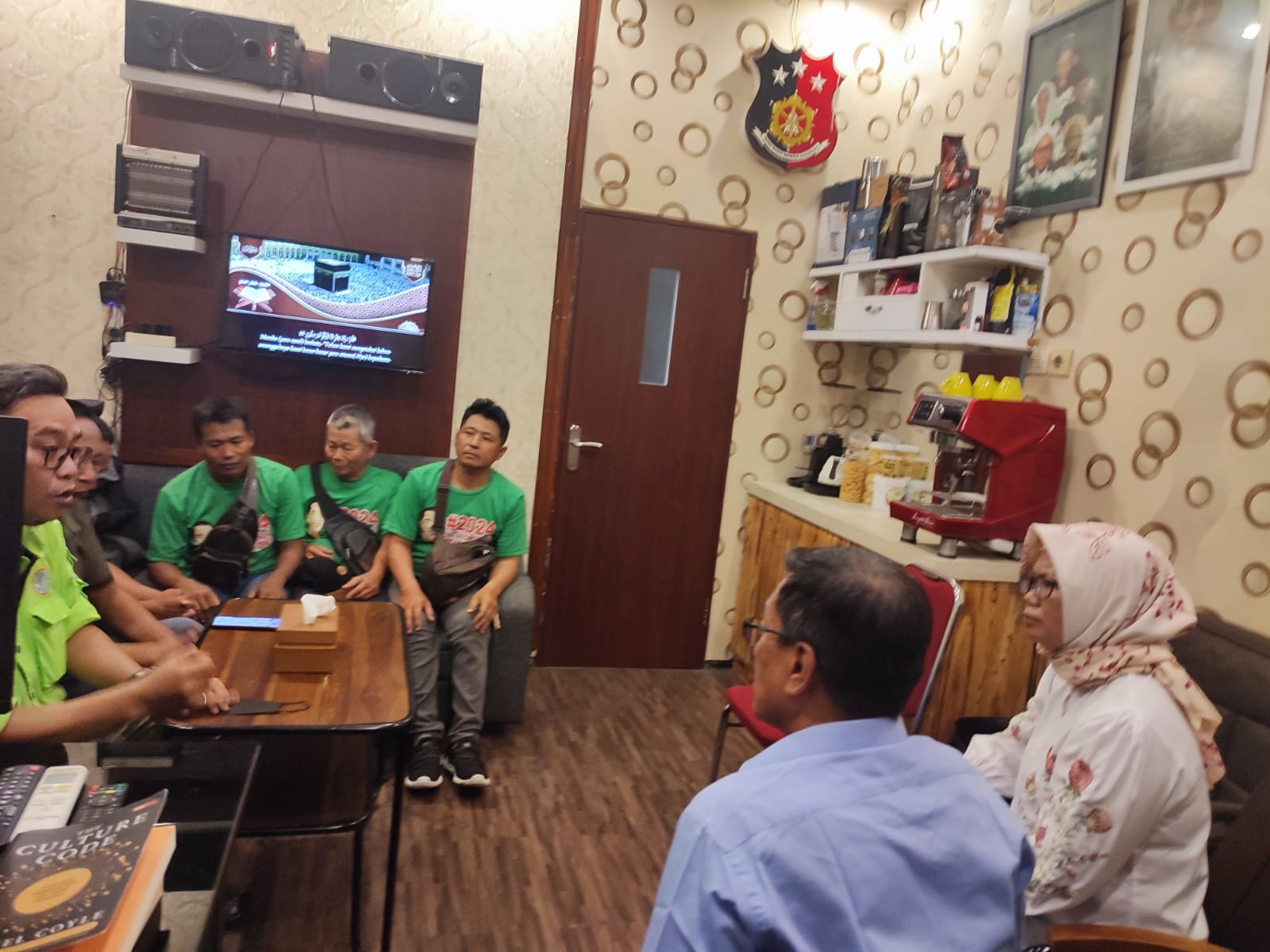 Aliansi Masyarakat Peduli Pemilu Damai Melakukan Aksi Spontanitas di Polres Pasuruan