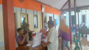 Pemdes Tenggarejo Salurkan Bantuan Beras Untuk Ketahanan Pangan Tahap Ke Tiga