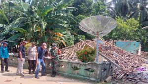 TNI – Polri dan Pihak Terkait Bersatu dalam Membantu Korban Gempa Bumi di Sangkapura