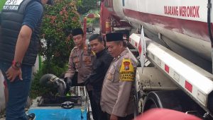 Jelang Mudik Lebaran, Polsek Purwosari Intensifkan Patroli Ke SPBU Pastikan Stock BBM Dan Antisipasi Kecurangan