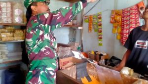 Koramil 0820/25 Krucil Pantau Harga dan Pasokan Kebutuhan Pokok Menjelang Idul Fitri