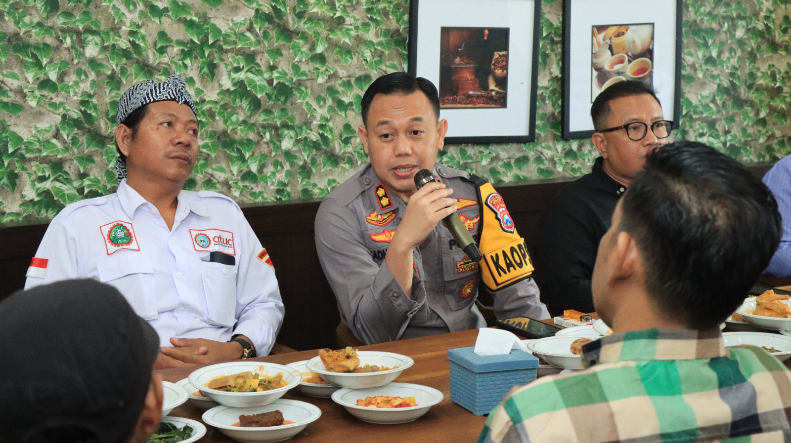 Kapolres Gresik Silaturahmi bareng Ketua DPC SP/SB Gresik: Upaya Menjaga Kondusifitas dan Sinergitas