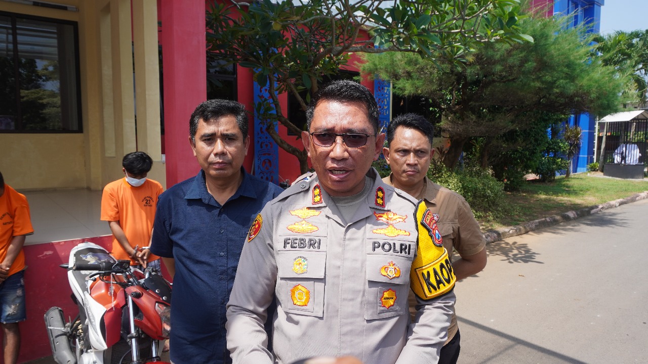 Modus Kenalan Lewat Aplikasi Kencan, Satreskrim Polres Bangkalan Bekuk 3 Pelaku Tipu Gelap