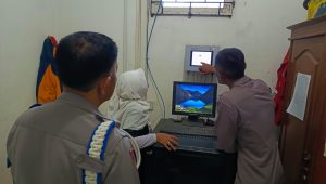 Polisi Patroli dan Cek Stok BBM di SPBU: Upaya Menjaga Ketersediaan dan Keamanan