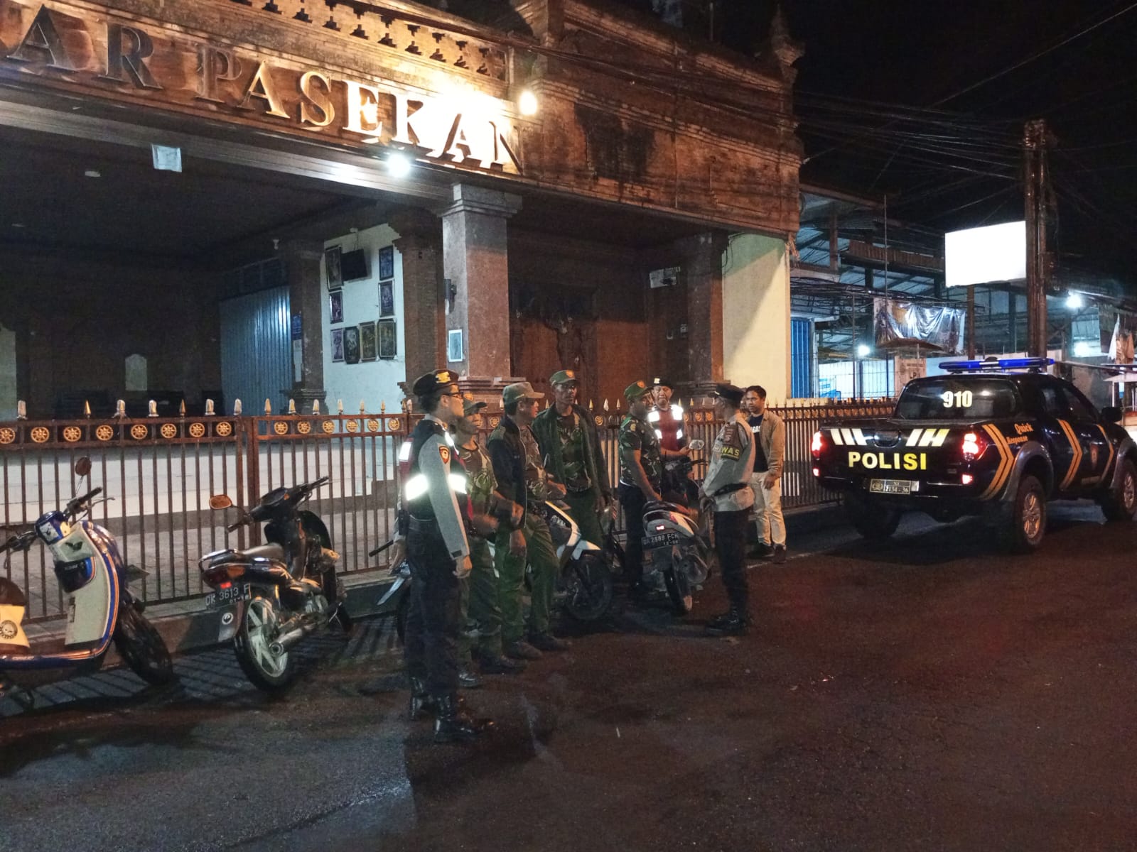 Blue Light Patrol Polsek Mengwi Atensi Jalur Pererenan