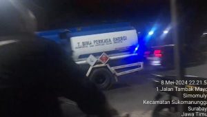 Gudang Truk BBM di Jalan Tambak Mayor Simomulyo Surabaya Hanya Sebatas Parkir dan Bergerak di Bidang Transportir Saja 
