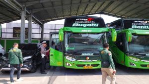 Wujudkan Kamseltibcarlantas Polres Pasuruan Kota Lakukan Rampcheck Kendaraan Bus Umum