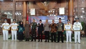 Bupati Tulungagung Gelar Pengukuhan Dan Penyerahan SK Perpanjangan Jabatan Kepala Desa Dan BPD Se Kabupaten Tulungagung