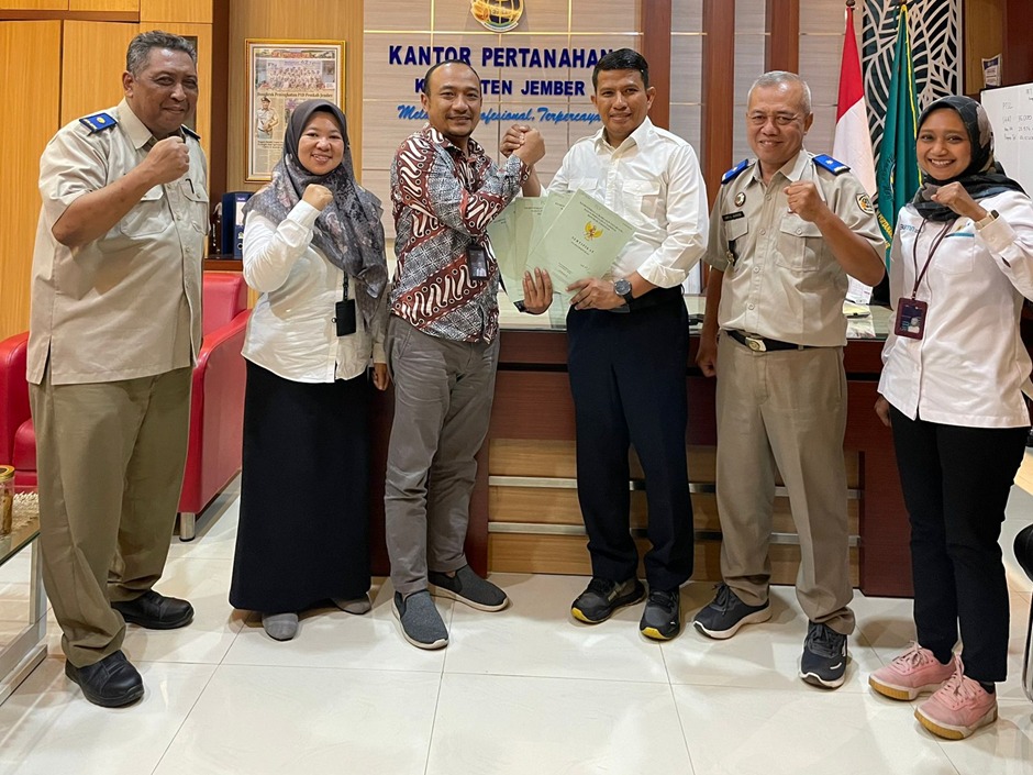 PLN UIP JBTB Berprogres Positif Dalam Sertipikasi Persil Tanah Tapak Tower SUTT 150 kV Tanggul – Puger Kab. Jember Demi Pengamanan Aset Negara
